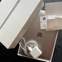 Macbook air con batteria da sostituire