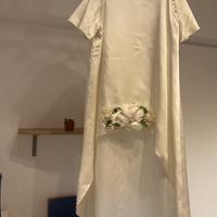 Abito da sposa sartoriale con accessori