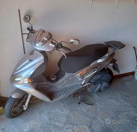 Scooter Benelli Velvet