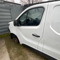 PORTIERA SINISTRA RENAULT TRAFIC 2024