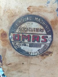 Affettatrice a volano manuale OMAS d'epoca 