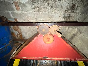 Sgrappolatrice per uva