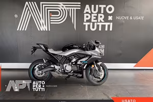 CFMOTO 675 SR-R