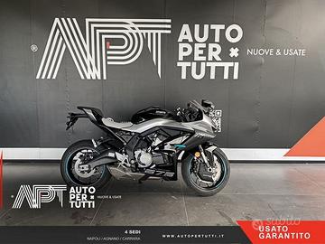 CFMOTO 675 SR-R