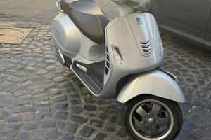 Vespa gts