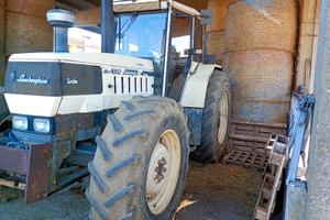 trattore agricolo 