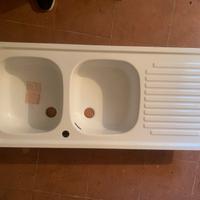 Lavello doppio ad incasso smaltato bianco