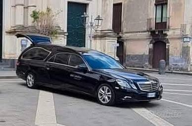 Autofunebre w212