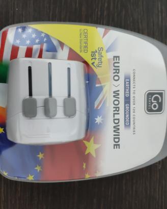 Adattatore universale nuovo