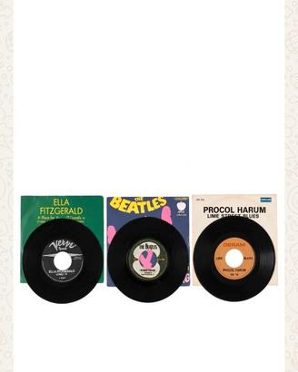 3 vinilix45 giri originali anni '60 . € 90