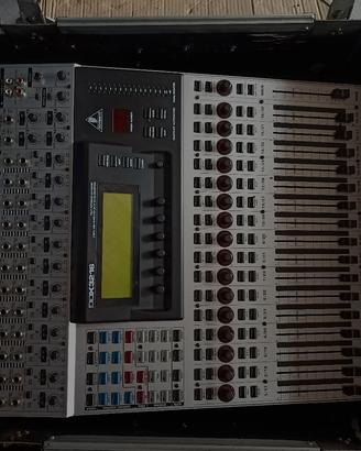 Mixer 16 canali