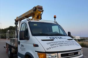 IVECO DAILY PIATTAFORMA AEREA