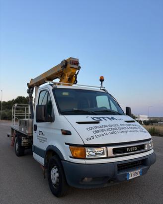 IVECO DAILY PIATTAFORMA AEREA