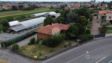 VILLA SINGOLA A ROVATO