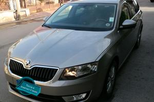 Skoda Octava Wagon G-tec Executive Plus
