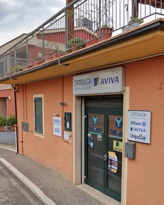 Per ufficio o negozio, centrale e con parcheggio