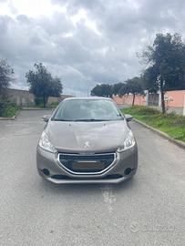 Peugeot 208 1.4 HDi 68 CV 5 porte Access