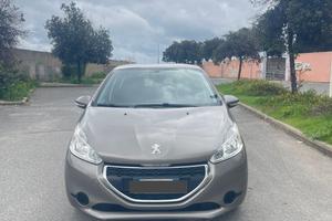 Peugeot 208 1.4 HDi 68 CV 5 porte Access