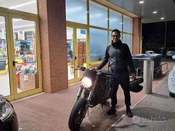 Ducati Monster 750 Dark 1999 – Da Appassionato / M