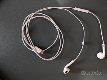 Ciao,
Cuffie auricolari con cavo Apple USB-C