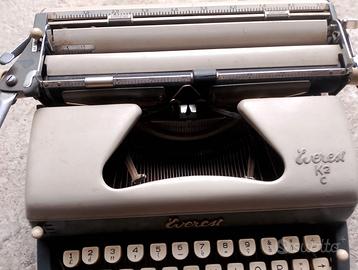 Macchina da scrivere Everest K2 perfetta