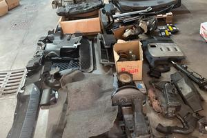 Ricambi bmw e46 e altri in blocco