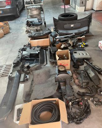 Ricambi bmw e46 e altri in blocco