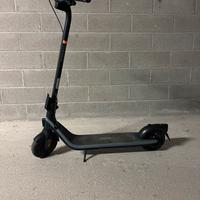 Monopattino Segway Ninebolt Kickscooter E2