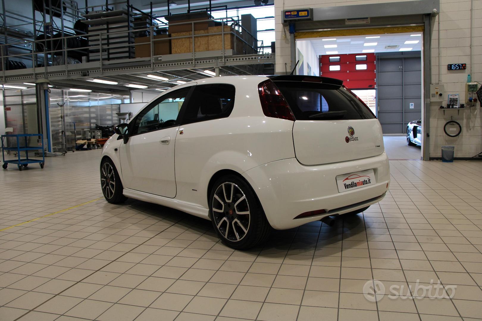 Fiat Grande Punto 2009 photo 4