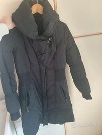 Piumino  nero Sandro Ferrone