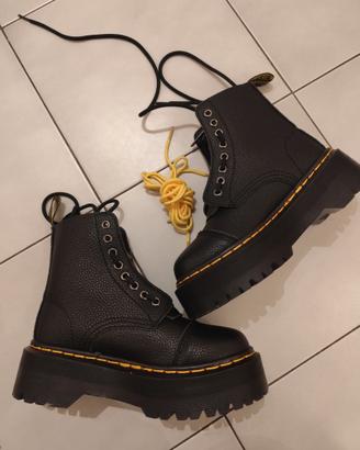 Dr martens 37