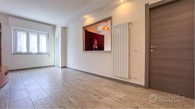 Luminoso trilocale con ascensore in zona centrale