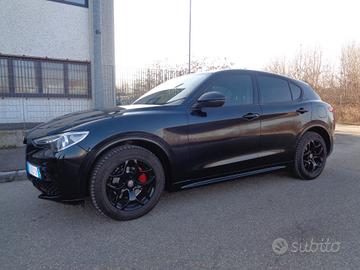 Alfa Romeo Stelvio 2.2 Turbodiesel 190 CV AT8 RWD 