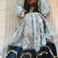 Bambola porcellana elegante. (grande) abito lungo
