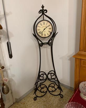 Orologio  in ferro battuto