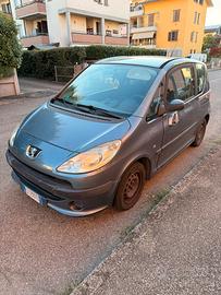 Peugeot 1007