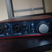 scheda audio Focusrite scarlett 2i2 2 gen