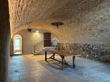 3 LOCALI A PESCHIERA DEL GARDA