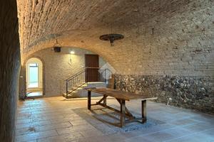 3 LOCALI A PESCHIERA DEL GARDA