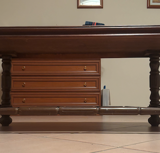 Tavolino da salotto classico in legno massiccio