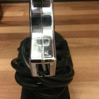 Omino con 4 attacchi usb e attacco usb