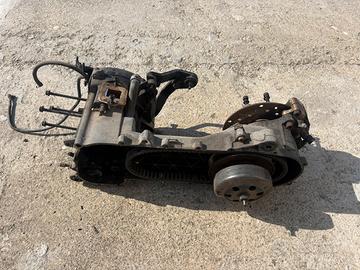 Motore carter piaggio nrg runner a liquido e disco