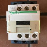 Contattore schneider electric 3 poli