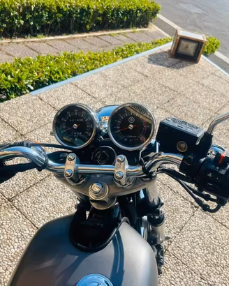 YAMAHA SR 400 TUTTO INCLUSO ANCHE PASSAGGIO! MIN