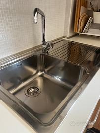 Lavello e miscelatore cucina