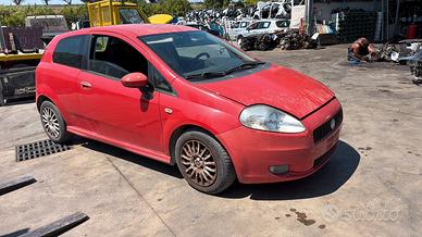 Ricambi per FIAT GRANDE PUNTO 1.9 mjtd 199 A5000