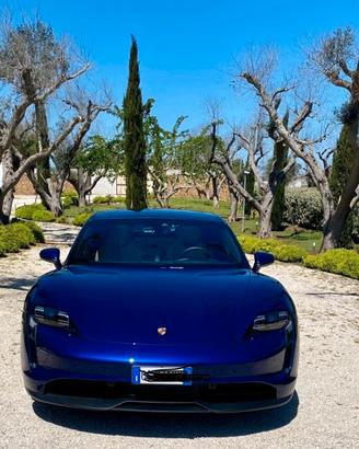 Porsche Taycan 4s