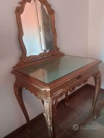 Consolle con specchio