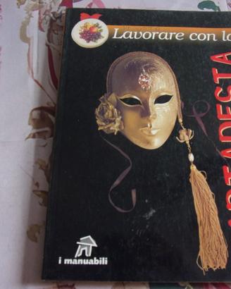 Gioco con la cartapesta