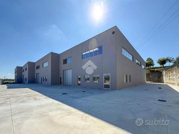 CAPANNONE A SOIANO DEL LAGO